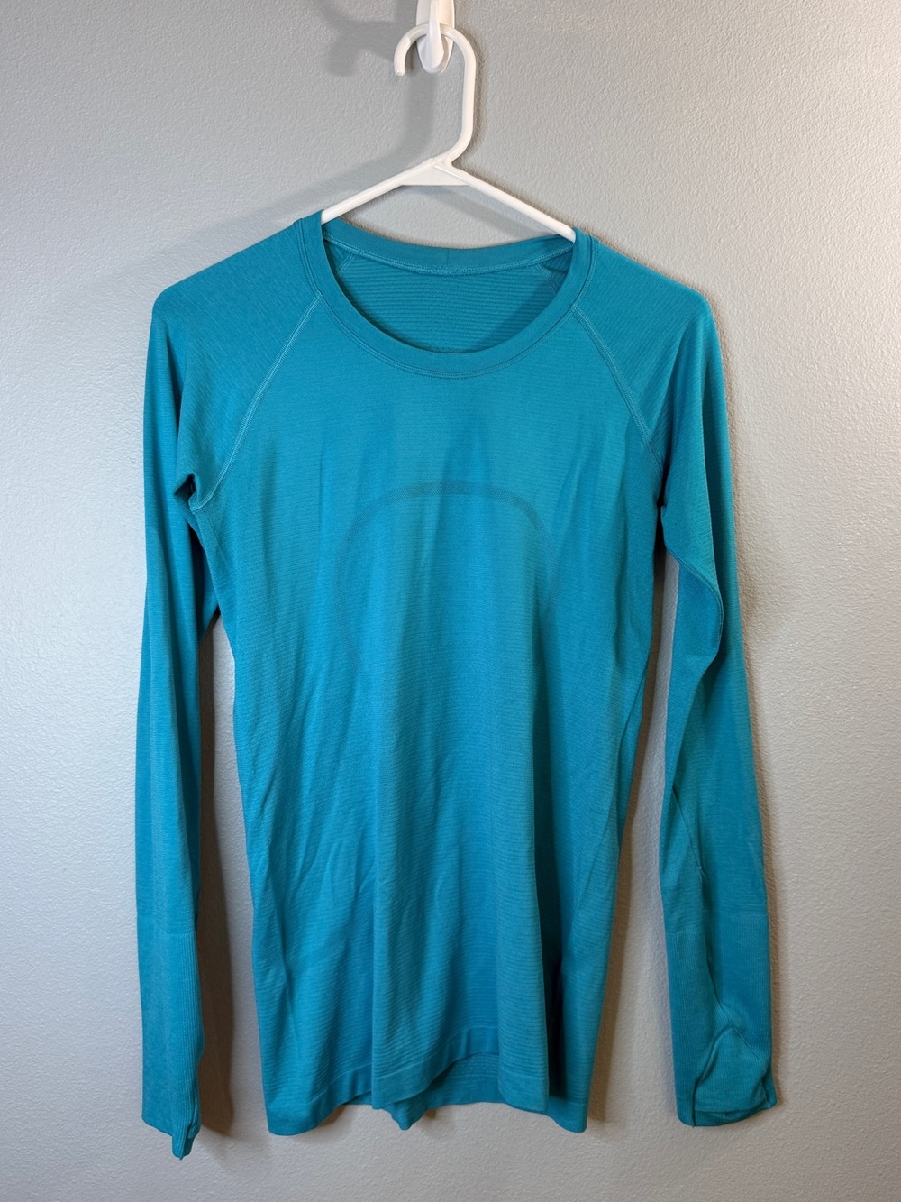 Lululemon Swiftly Tech Long-Sleeve Shirt 2.0 | Size 8 | Turquoise Tide